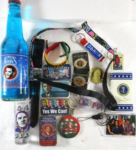 17 BARACK OBAMA KAMPAGNENOBJEKTE, SODAFLASCHE, ARMBANDUHR, M&M'S, PRÄGESTÄTTEN, ETC. - Bild 1 von 18