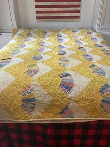 Vintage Futtersack Omas Fächerdecke handgesteppt gelb nie benutzt - Bild 1 von 18