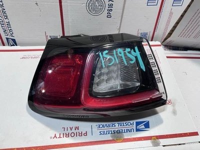2019-2022 JEEP CHEROKEE REAR LEFT DRIVER SIDE TAIL LIGHT LED LAMP OEM - Image 1 of 4