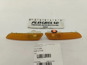 04-08 Chrysler Crossfire Pair Of Front Corner/Park Bumper Marker Light Lamp - Picture 1 of 9