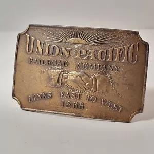 Vintage Union Pacific Rail Road Links East To West 1866 Bergamot Gürtelschnalle Nr. J-36 - Bild 1 von 10