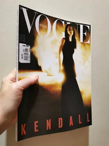 VOGUE ITALIA MAGAZINE APRIL 2023 KENDALL COVER BRAND NEW - Picture 1 of 24