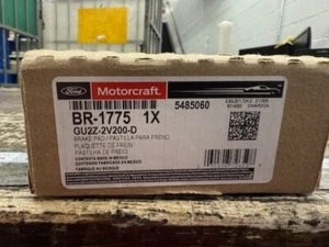 Motorcraft BR1775 Pastillas de Disco y Zapatas de Freno - Juego de Pastillas de Freno de Disco, Traseras - Imagen 1 de 4