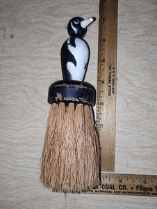 Vintage antike Pinguin Krümelbürste aus Holz - Rosshaar - Bild 1 von 5