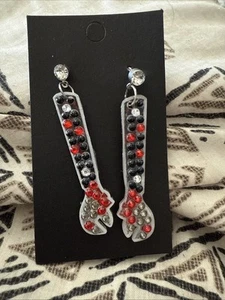 Diamond Art Murder Earrings - Picture 1 of 2