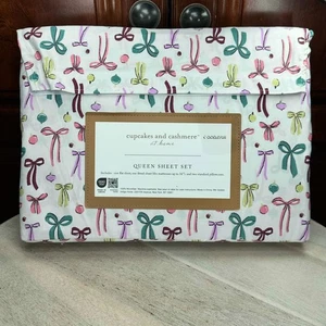 Cupcakes and Cashmere Queen Sheet Set Christmas Bows Ornaments Holiday NEW - Picture 1 of 8