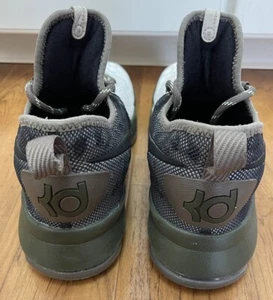 Nike Air Zoom KD 9 taglia 7 uomo vintage OG raro campione verde militare Pe promo Durant - Foto 1 di 6