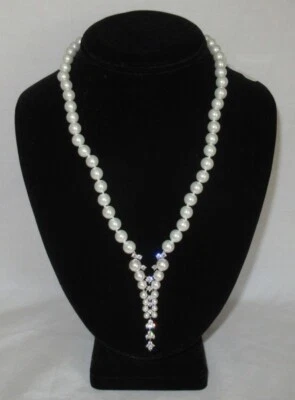 PARK LANE VICTORIA Necklace glass pearls with cubic zirconia 16" + 3" extension - Image 1 of 4