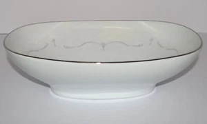 Tazón ovalado para servir verduras Noritake Whitebrook 9 7/8" - Hecho en Japón - Imagen 1 de 4