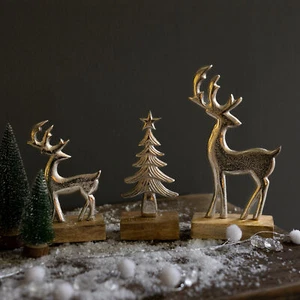 Statuina in legno e metallo renne e abete statuina decorativa decorazione bosco natale - Foto 1 di 42
