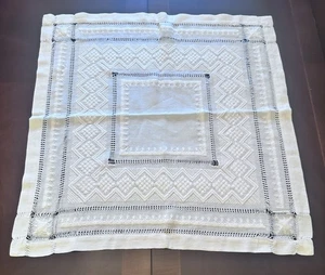 Vintage Italian Handmade White 25” Embroidered Geometric Knit Stitch Tablecloth - Picture 1 of 6