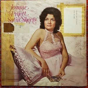 Jeanne Pruett – Satin Sheets - Classic 1973 Country - Aus release - VG+/G+ - Picture 1 of 5