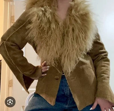 GUESS Women's Tan Jacket W Mongolian Fur Collar 2 Buttons Closere - Image 1 of 4