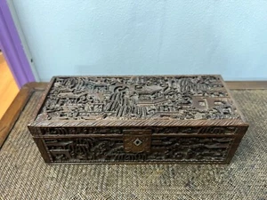 19th Century Chinese Antique  Fine Hand Carved Sandalwood Box 晚清精品细路十三行雕刻檀香木盒 - Picture 1 of 22