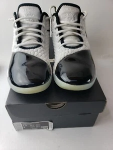 Nike LeBron Witness III 3 PRM scarpa da basket bianca nera da uomo taglia 7,5 W-9 - Foto 1 di 20