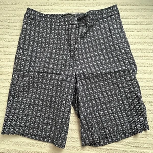 Mario Serran1 Italy Womens Blue Geometric Print Bermuda Shorts Size 4 Mid-Rise - Picture 1 of 8