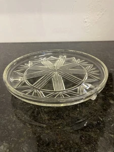 Vintage Pressed Glass Footed Plate – Starburst Design – 22cm - Picture 1 of 8