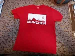 Official FC Bayern Munchen Jersey Fan T-Shirt Munich Red Size Large - Picture 1 of 5