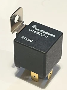 TYCO 1432797-1 24VDC SPDT AUTOMOTIVE RELAY SINGLE POLE 30A CONTACTS fd2h11 - Picture 1 of 2