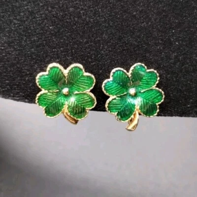 Pendientes trébol Avon día de San Patricio tono dorado esmalte verde clip Foto 1 de 4