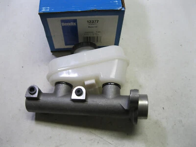 Brake Master Cylinder-w/o ABS, Sedan Bendix 12377 Foto 1 de 4