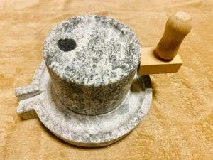Ishiusu Natural mill Stone mortar 3745 W200 x D170 x H150 mm 3.6kg Small size - Picture 1 of 5