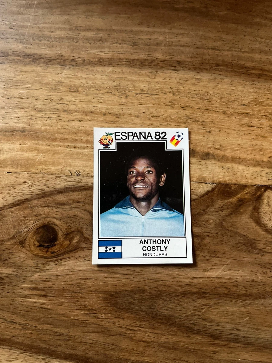 1982年スペイン・ワールドカップ決勝チケットと新聞付き 1982年スペイン・ワールドカップ決勝チケットと新聞付き 1982年