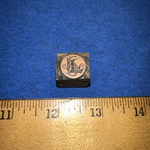 Druckblock (Initialen LB ) schöne Details! - Bild 1 von 3
