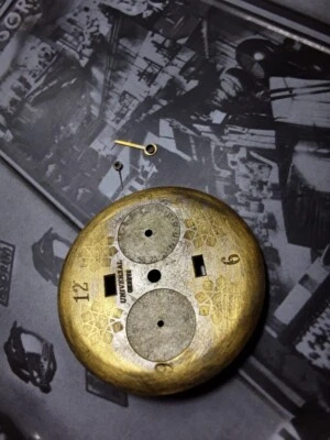 UNIVERSAL GENEVE DIAL TRIPLE DATE WATCH DIAL - Image 1 of 4