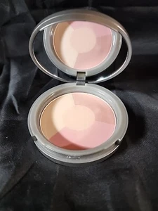 MIRABELLA ( BELLA LUNA ) CHROMA POWDER Blushing Trio Powder 11g. Cccc - Picture 1 of 4
