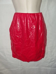 Gorgeous Red BOOHOO wet Look faux leather skirt size 6 (TV) - Picture 1 of 4