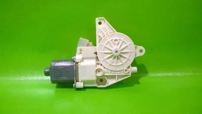 08-14 MERCEDES BENZ C350 DRIVER LEFT FRONT WINDOW MOTOR OEM 3991-51 - Image 1 of 3