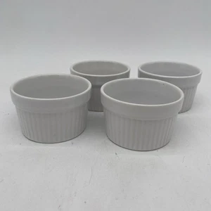Revol France weiß gerippt Porzellan Souffle Pudding Auflaufförmchen Tasse 2" hoch - 4er Set - Bild 1 von 15