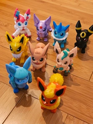 Flexi Articulado Eevee Evolution Pokemon Juguete Inquieto Flexible Eeveelutions Foto 1 de 4
