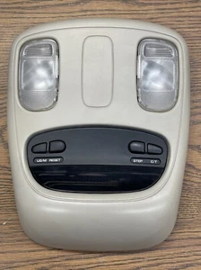 Lámpara de consola superior Dodge Ram 2002-2005 OEM - Imagen 1 de 7