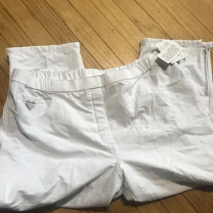 Fabulous White Quacker Factory Women’s 1X Stretch Capris Dream Jeanne’s NWT - Picture 1 of 5