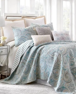LEVTEX HOME  SPRUCE SPA BLUE FULL/ QUEEN QUILT SET PAISLEY SHAMS  COTTON - Picture 1 of 2