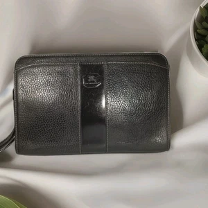Burberry schwarz Leder Shadow Horse Silber Hardware Secon Clutch Tasche authentisch - Bild 1 von 14