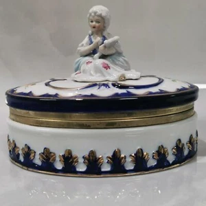 Vintage Capodimonte Porcelain Handpainted Trinket Box with Figurine on the Top - Picture 1 of 12