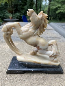 Vintage Soapstone Carved Horse on Stand. 5.5 inches tall. Good condition
