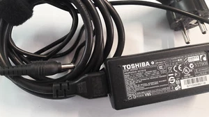 ALIMENTATORE ORIGINALE TOSHIBA ADP-30JH B - P/N: PA3743E-1AC3 - Foto 1 di 1