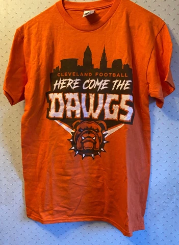 Cleveland Browns "Here Comes the Dawgs" T-shirt. Size - Extra Large Cover