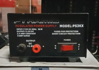 Pyramid PS3KX 2.5 安培恒定重型调节交流/直流电源 — 第 1/3 张图片