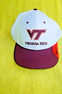NUEVO/DE COLECCIÓN/OP VIRGINIA TECH HOKIES NCAA DEPORTES BORDADO M/LG GORRA AJUSTADA SOMBRERO - Imagen 1 de 11