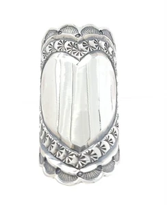 Sunshine Reeves Navajo Plata Esterlina Estampado Corazón Anillo Hecho a Mano Brazalete de Dedo - Imagen 1 de 7