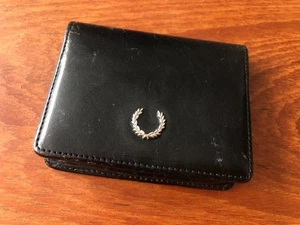 FRED PERRY MEN'S BLACK GENUINE LEATHER WALLET FOLDING SMALL PURSE CARD HOLDER - Picture 1 of 15