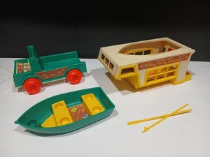 Casa rodante Fisher Price Little People Play Family Camper 1972 de colección (solo vehículo) - Imagen 1 de 15