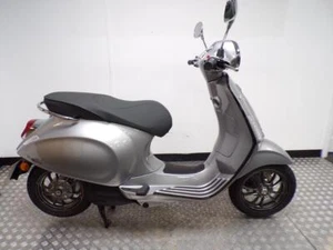 24 PLATE PIAGGIO VESPA ELETTRICA 50 - Picture 1 of 20