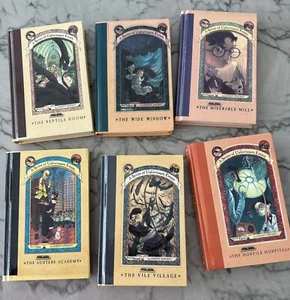 A Series of Unfortunate Events Lot Of 6 First Editions HC PERMA BOUND 2-5 & 7-8 - Bild 1 von 12