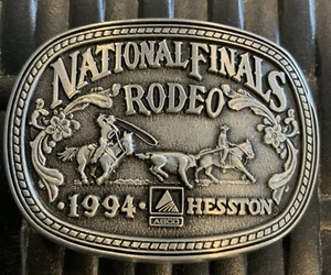 Hesston National Rodeo Finals 1994 hebilla de cinturón vintage premio Agco miniatura - Imagen 1 de 2